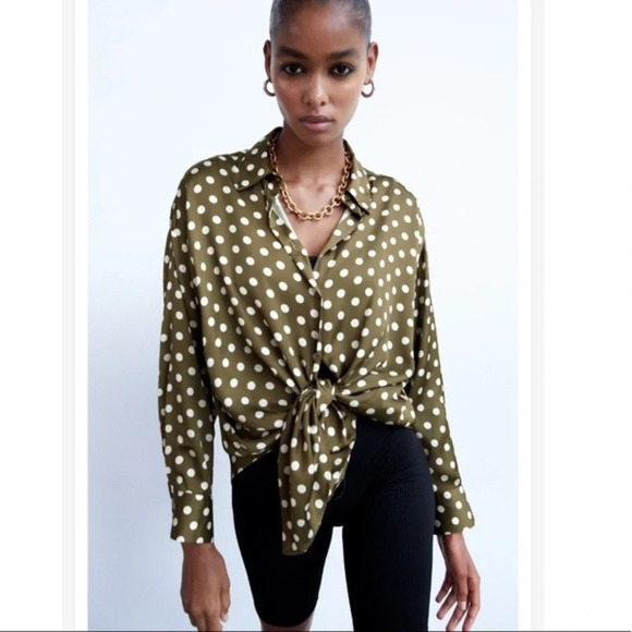 Zara satin effect green polka  dot blouse - Picture 3 of 11